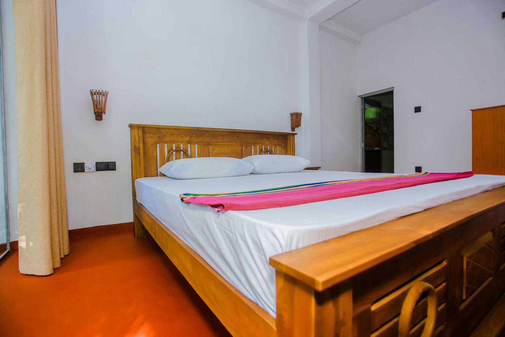 Bed and Breakfast Little Angels Мирисса Экстерьер фото