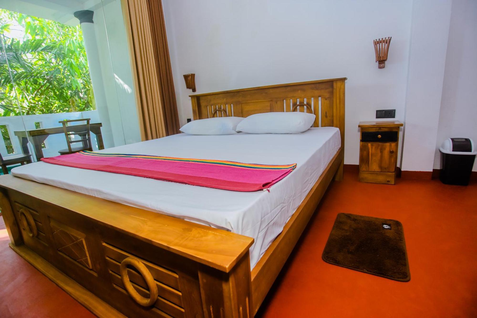 Bed and Breakfast Little Angels Мирисса Экстерьер фото